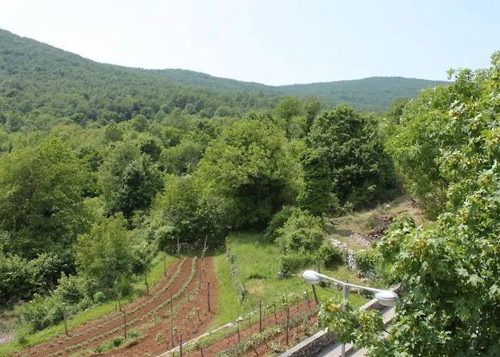 With A Parking Space Veli Brgud, Opatija - 7840 בית הארחה Jurdani